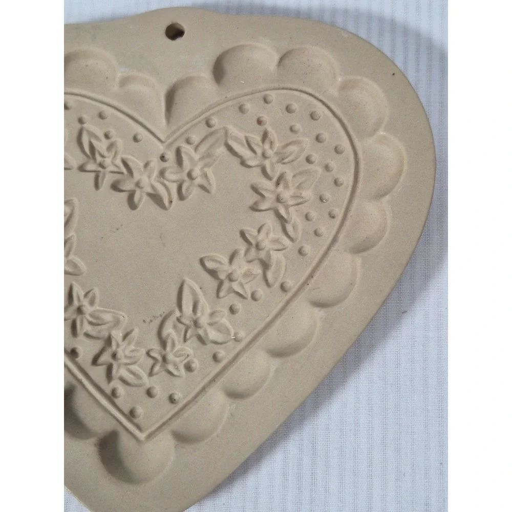 Vintage Brown Bag Cookie Art Heart Floral Stoneware Mold Scalloped Ceramic Tan